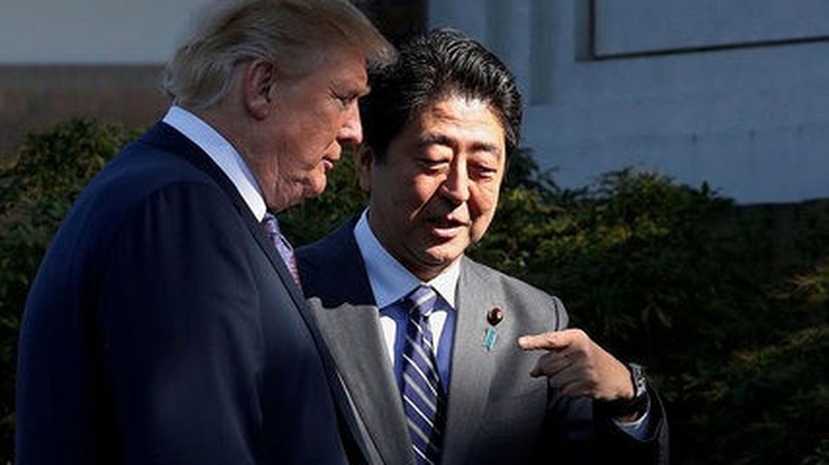 Donald Trump Japonya\'dan Kuzey Kore\'yi Hedef Aldı