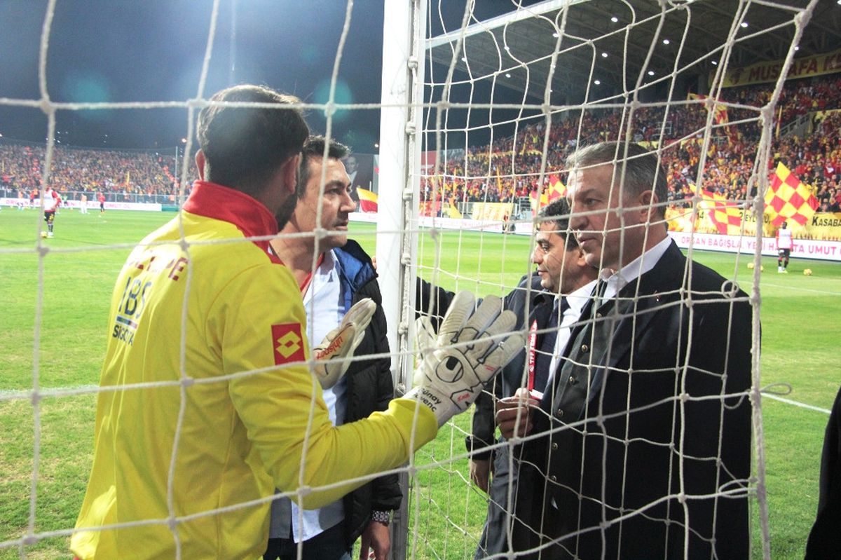 Göztepe-Beşiktaş Maçında İlginç Olay