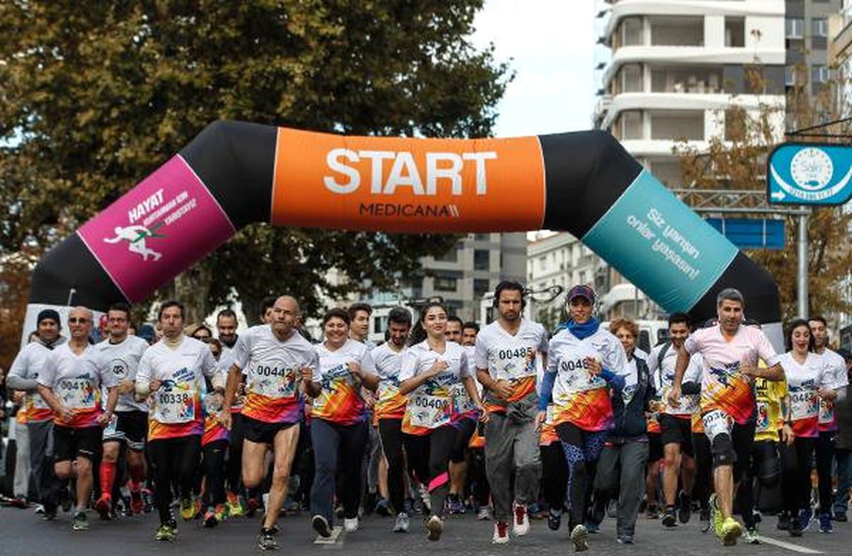 Hayat Kurtarmak İçin 5 Kilometre Koştular