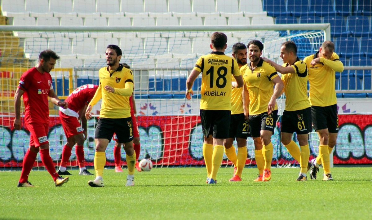 İstanbulspor Farklı Kazandı