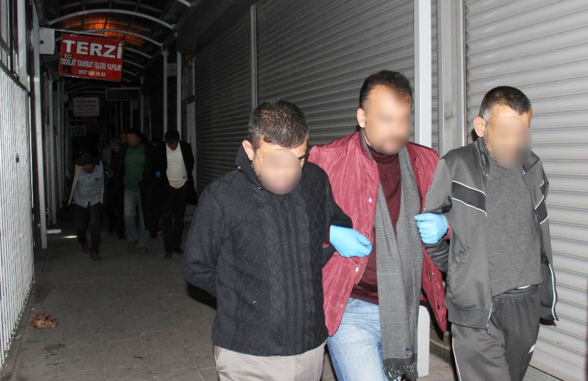 Kayseri\'de Uyuşturucu Operasyonu: 12 Gözaltı