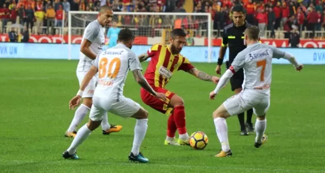 Medipol Basaksehir Evkur Yeni Malatya Yi Iki Golle Gecti Son Dakika Spor