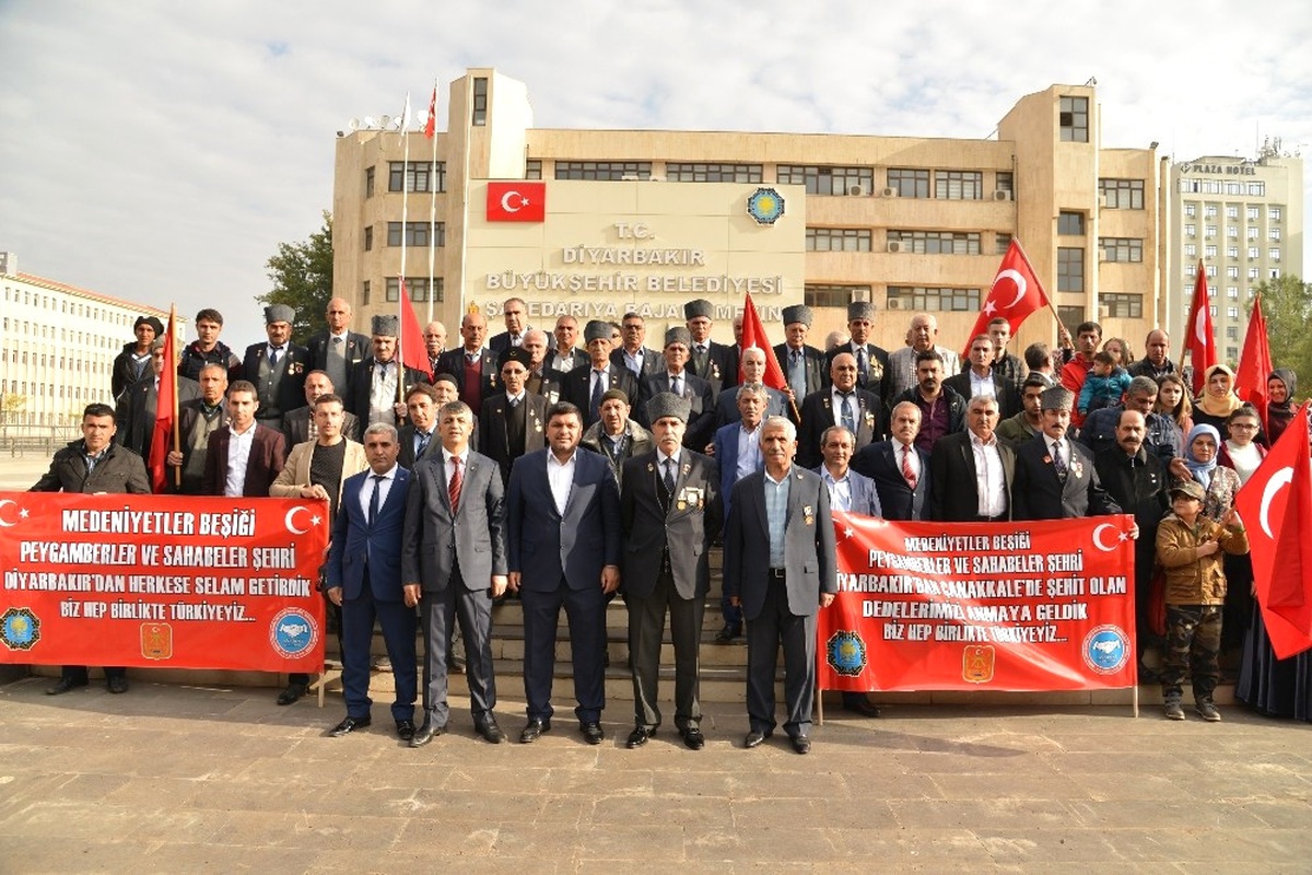 Şehit Aileleri ve Gaziler Çanakkale\'ye Uğurlandı