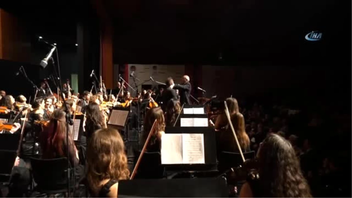 Ted Senfoni Orkestrası, Bursa\'da Konser Verdi