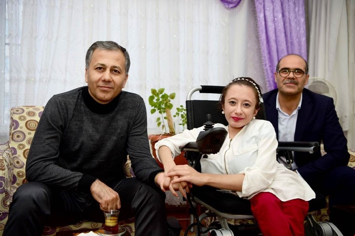 Vali Yerlikaya\'dan Engelli Vatandaşa Doğum Günü Sürprizi