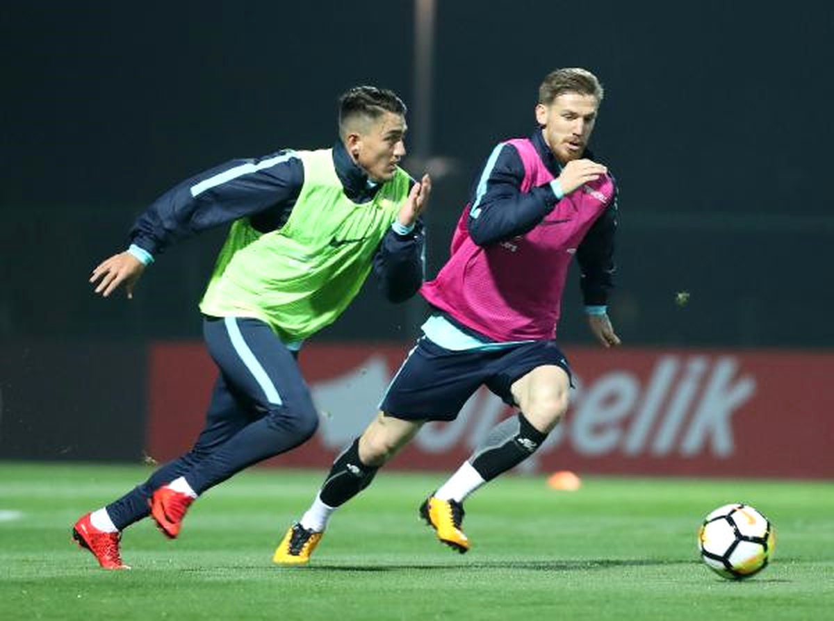 A Milli Futbol Takımı\'nda Hazırlıklar Başladı