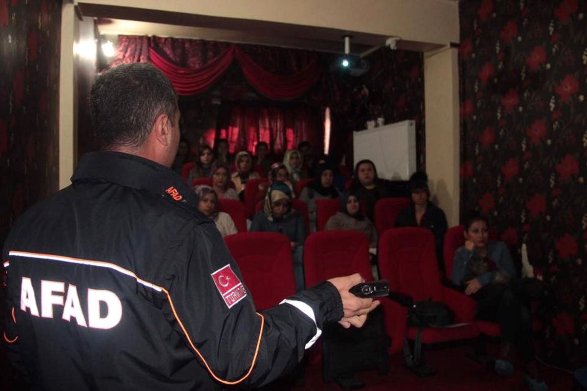 Afad\'dan "Temel Afet Bilinci ve Yangın" Eğitimi