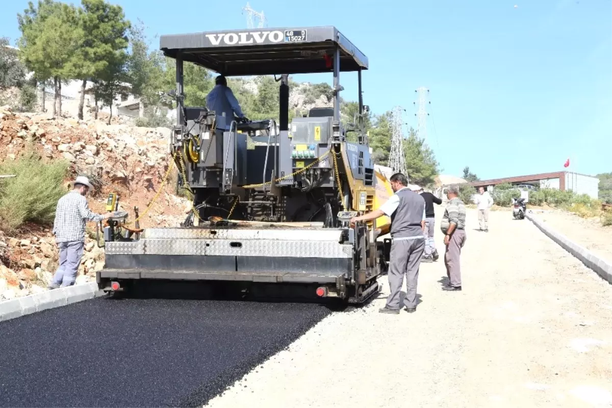 Asfalt Çalışmaları Yarımada Genelinde Sürüyor