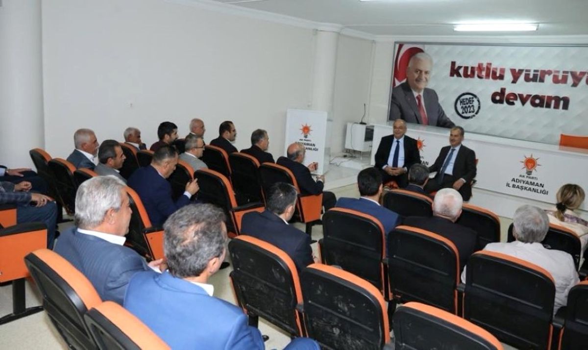 Başkan Erdoğan, Başkan Kutlu ve Meclis Üyeleriyle Bir Araya Geldi
