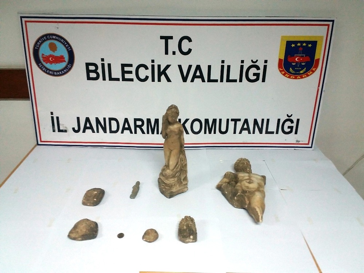 Bilecik\'te Roma Dönemine Ait Tarihi Eserler Ele Geçirildi