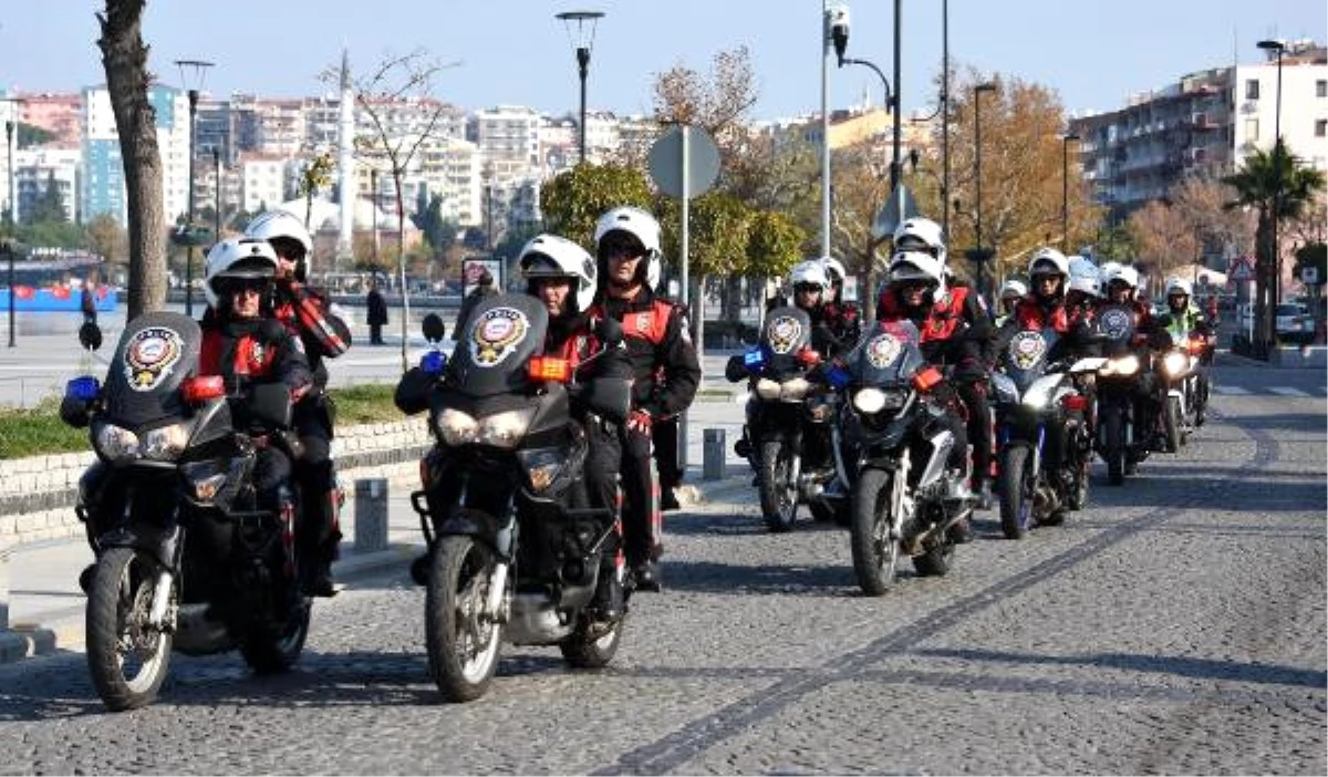Çanakkale\'de Motosikletli Polis Timleri Göreve Başladı