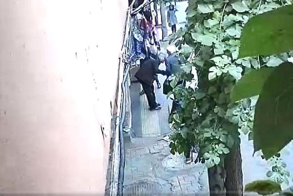 Diyarbakır\'da El Öpüp, Para Çalan Yankesiciler Yakalandı