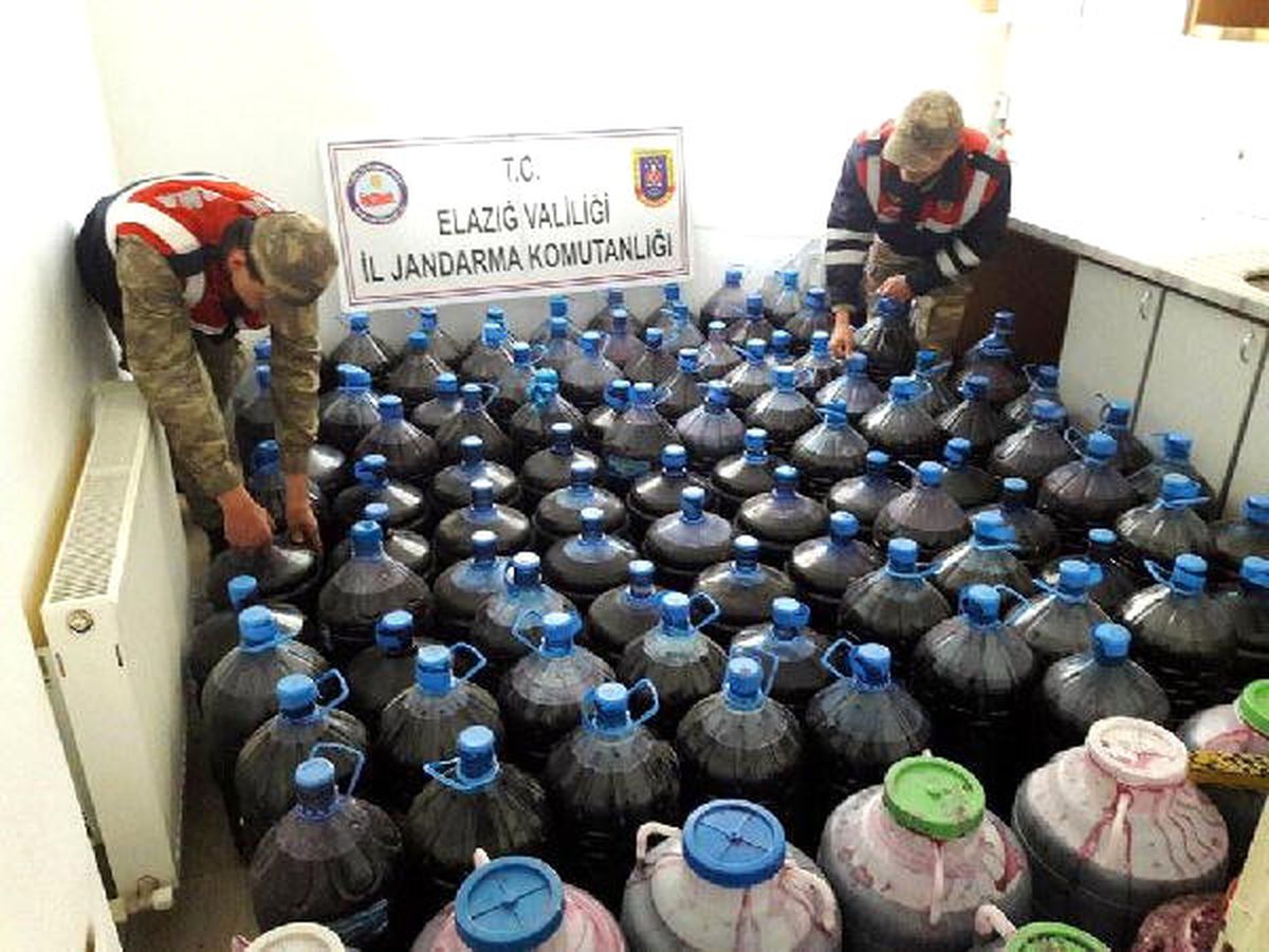 Elazığ\'da 8 Bin 200 Litre Kaçak Şarap Ele Geçirildi
