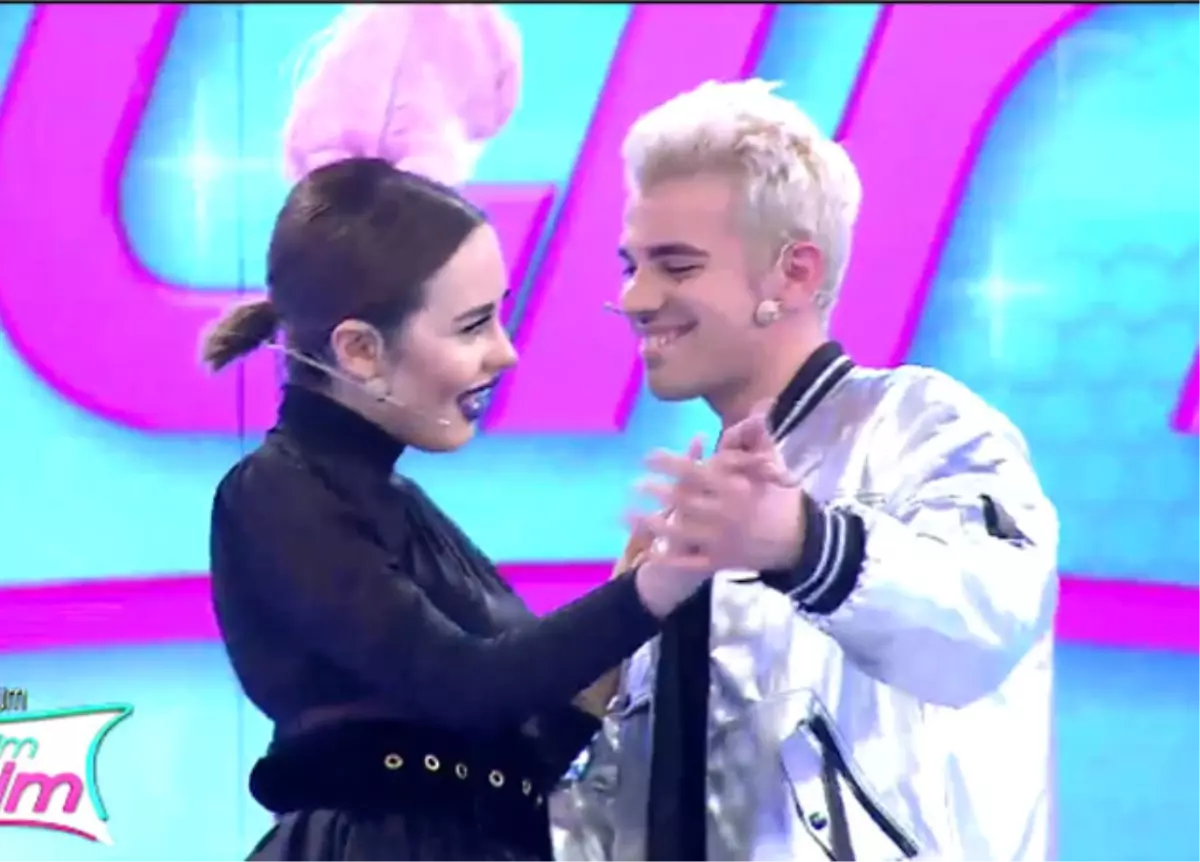 İşte Benim Stilim\'de Bir Aşk mı Doğuyor? Bahar ve Can Kızıltuğ...