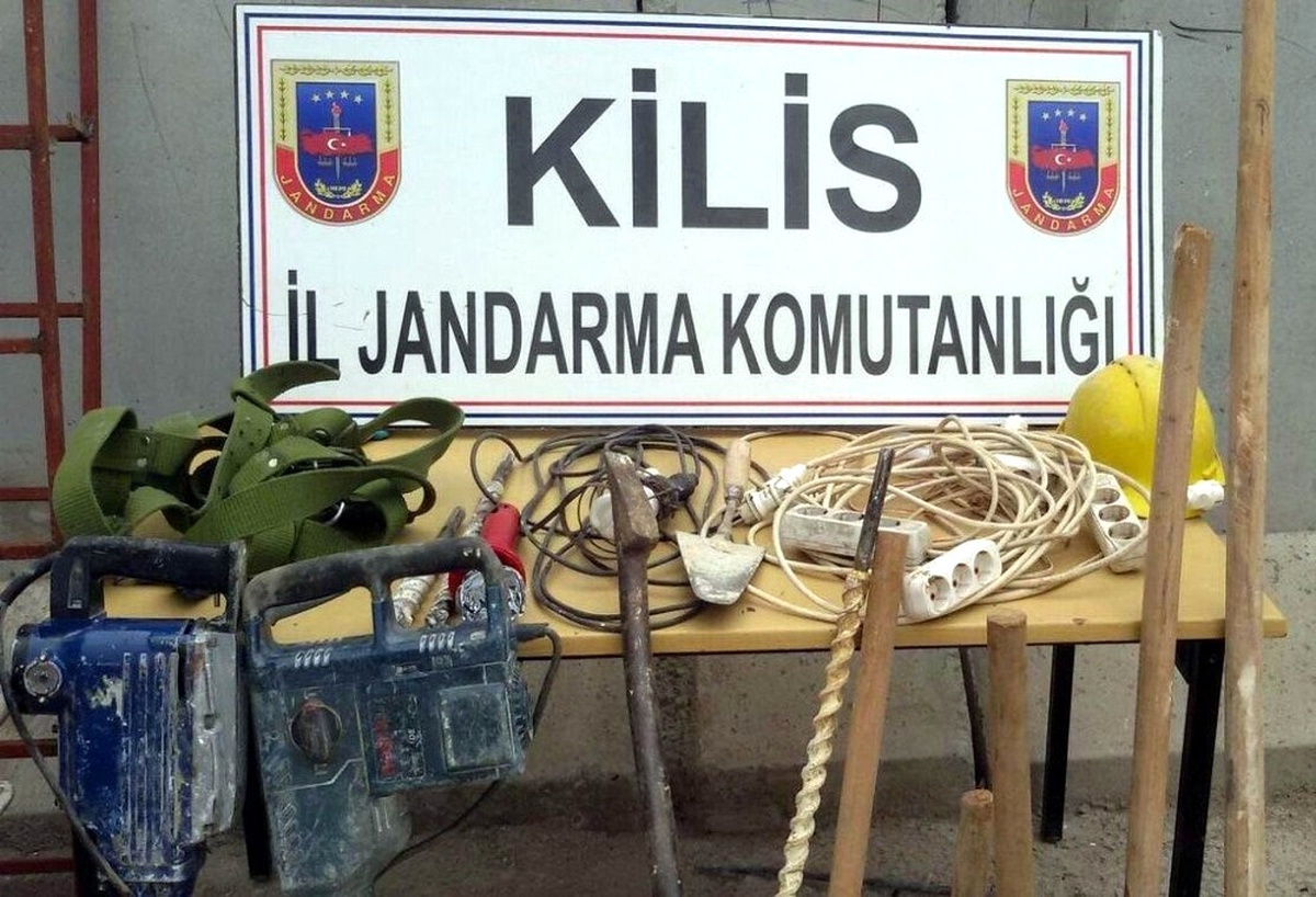 İzinsiz Kazı Yapan 7 Kişi Yakalandı