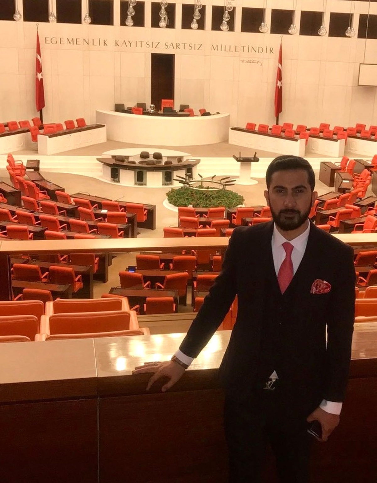 İzol\'den Gençlikle İlgili Büyük Platformlar Girişimi