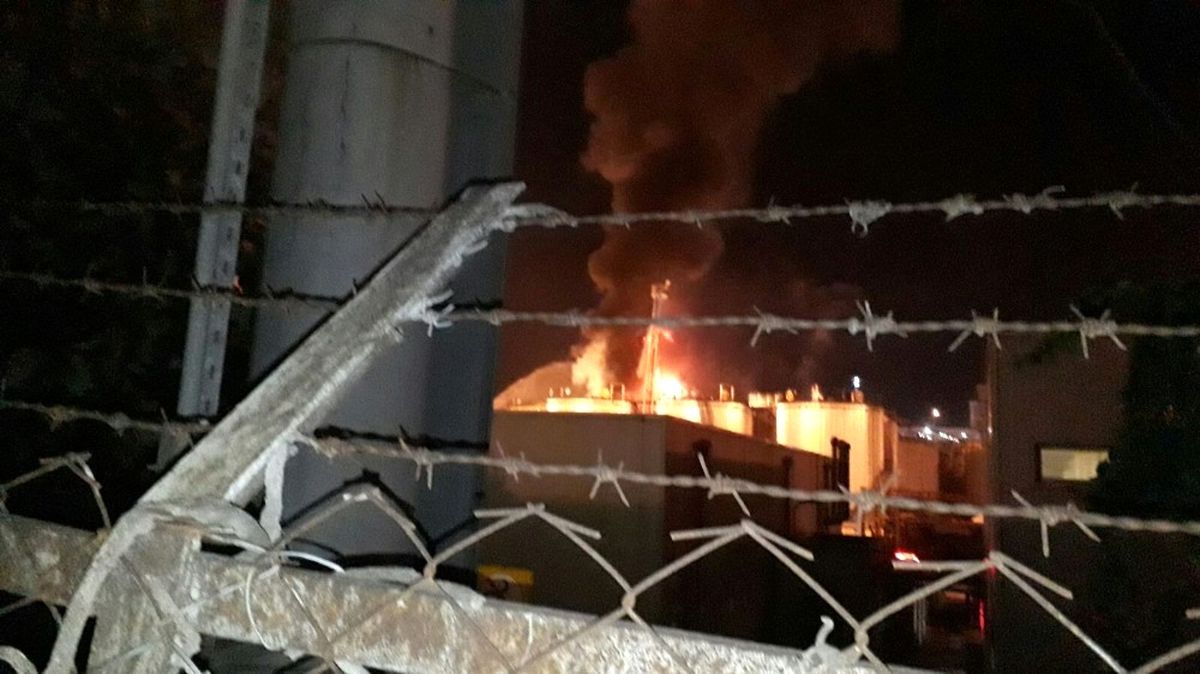 Kimyasal Madde Dolu Antrepoda Patlama