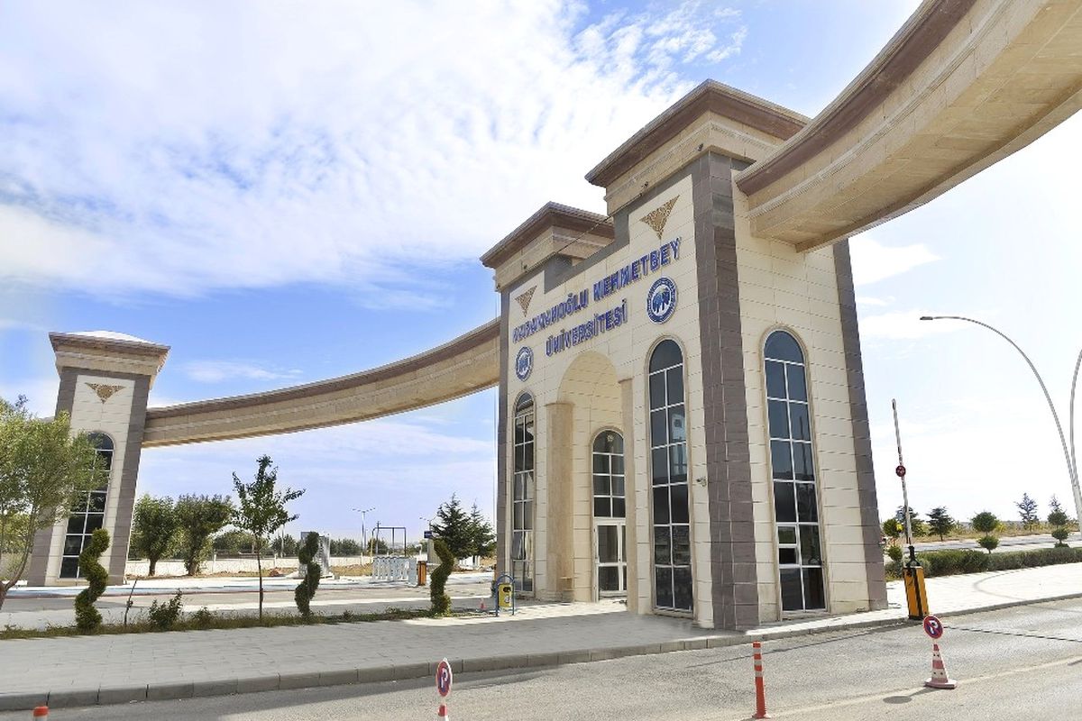 Kmü\'de Yurtta Çıkan Panik Nedeniyle Ara Sınavlar Ertelendi