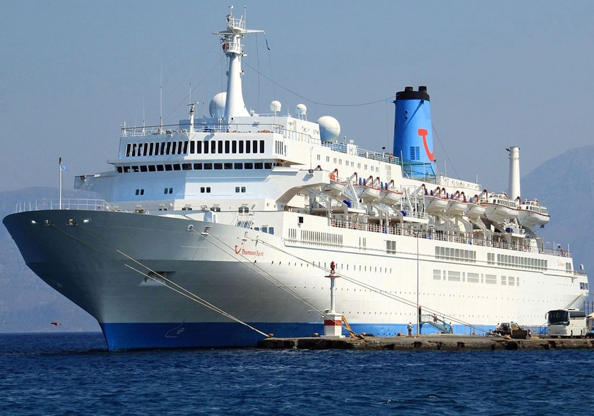Kuşadası\'na Yıl İçinde 130 Gemiyle 119 Bin 84 Turist Giriş Yaptı