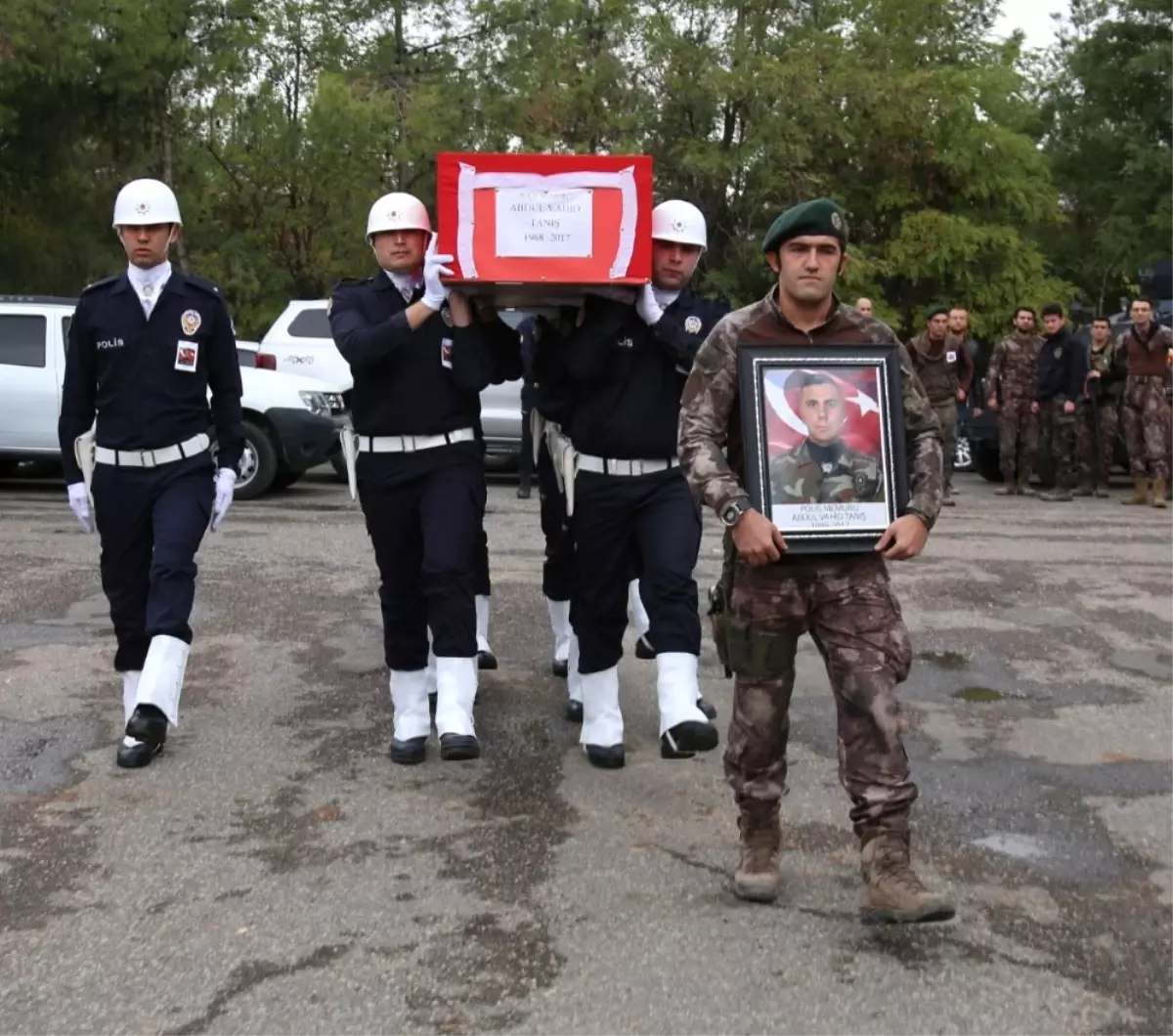 Mardin\'de Kazada Hayatını Kaybeden Polis Memleketine Uğurlandı