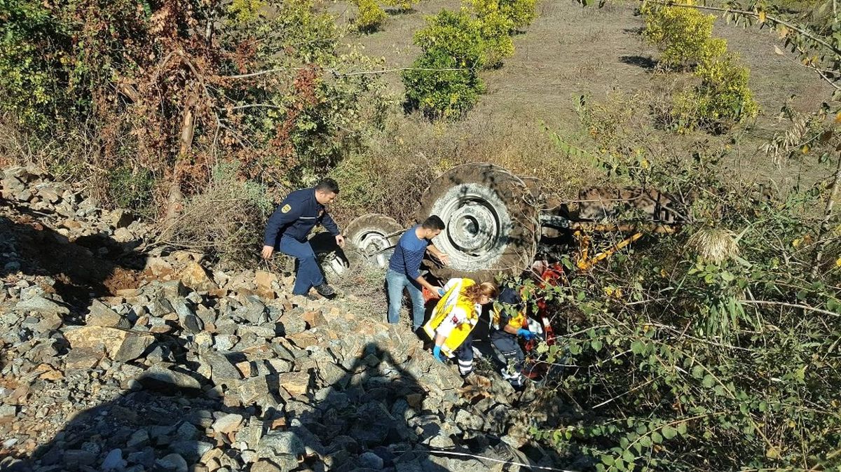 Muğla\'da Traktör Devrildi: 1 Ölü
