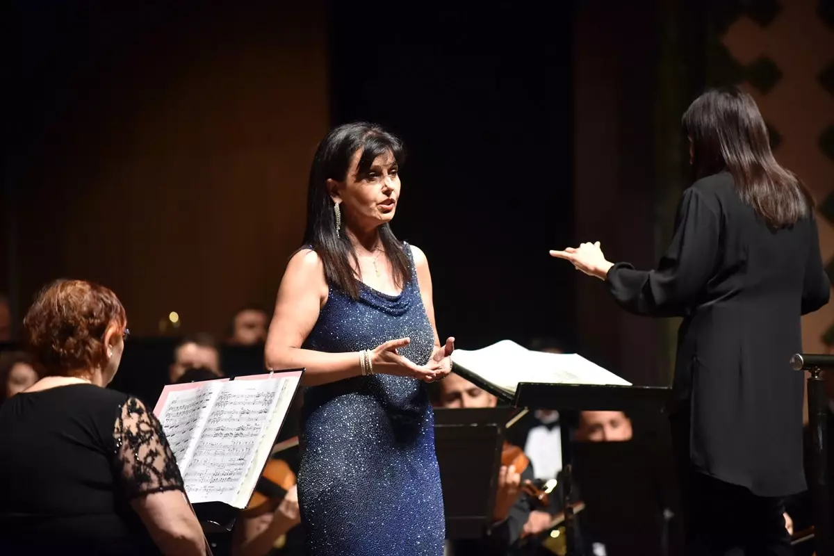 Opera Sanatçısı Vavrille Mdob Sahnesinde