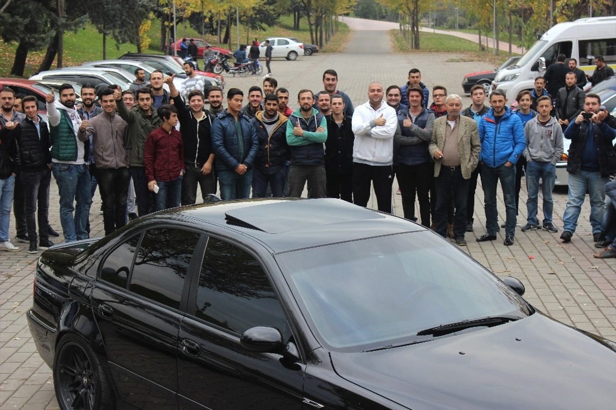Otomobil Tutkunları Toplandı, Cam Film Yasağını Protesto Etti