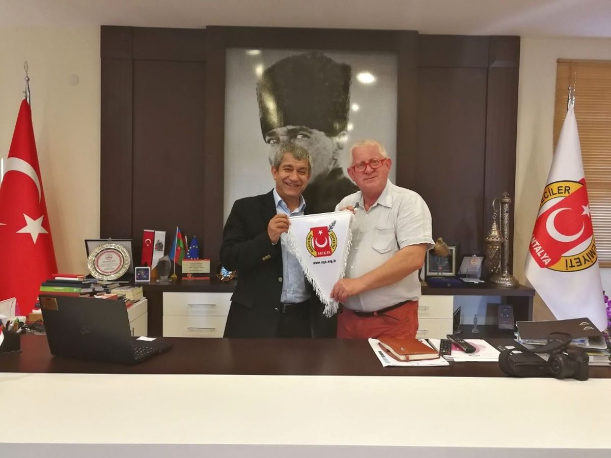 Polonya Gazeteciler Birliği Başkanı Antalya Gazeteciler Cemiyeti\'ni (Agc) Ziyaret Etti