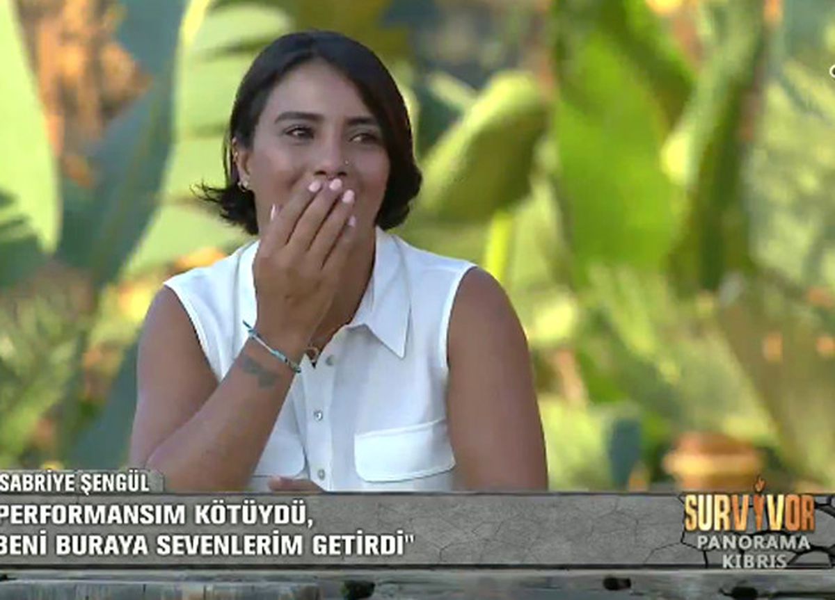 Sabriye\'nin Gözyaşları! Panorama Yorumcuların Övgüleri Onu Duygulandırdı...