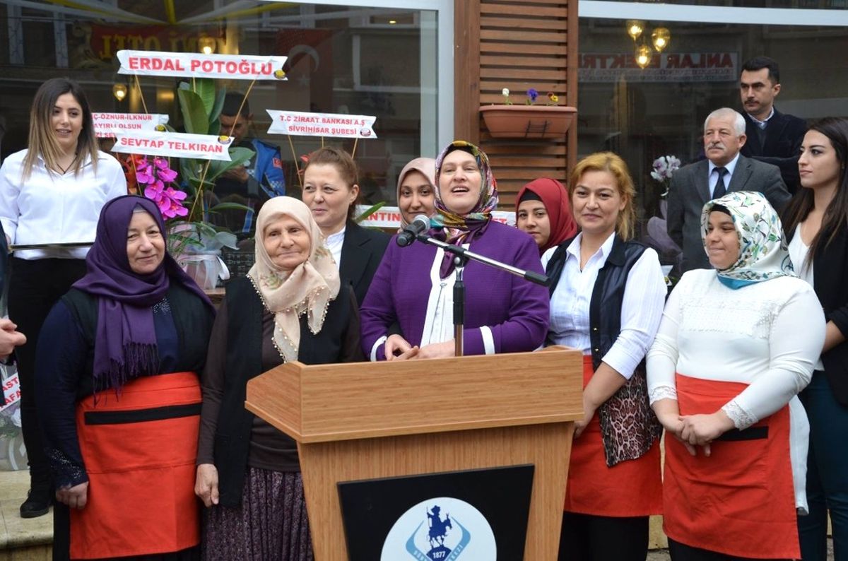 Sivrihisar\'ın İlk Kadın Girişimcileri Restoranlarını Açtı