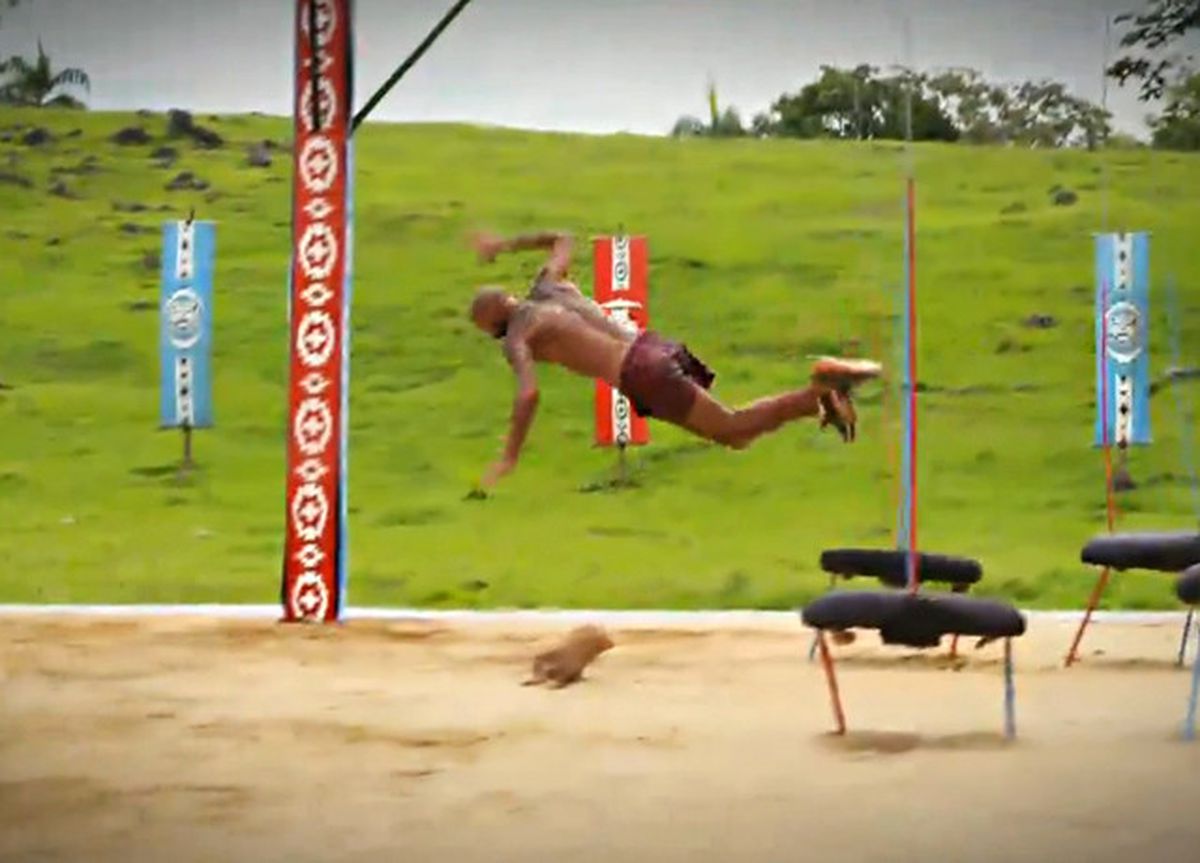 Survivor\'da Dengesini Kaybeden Anıl, Yere Çakıldı