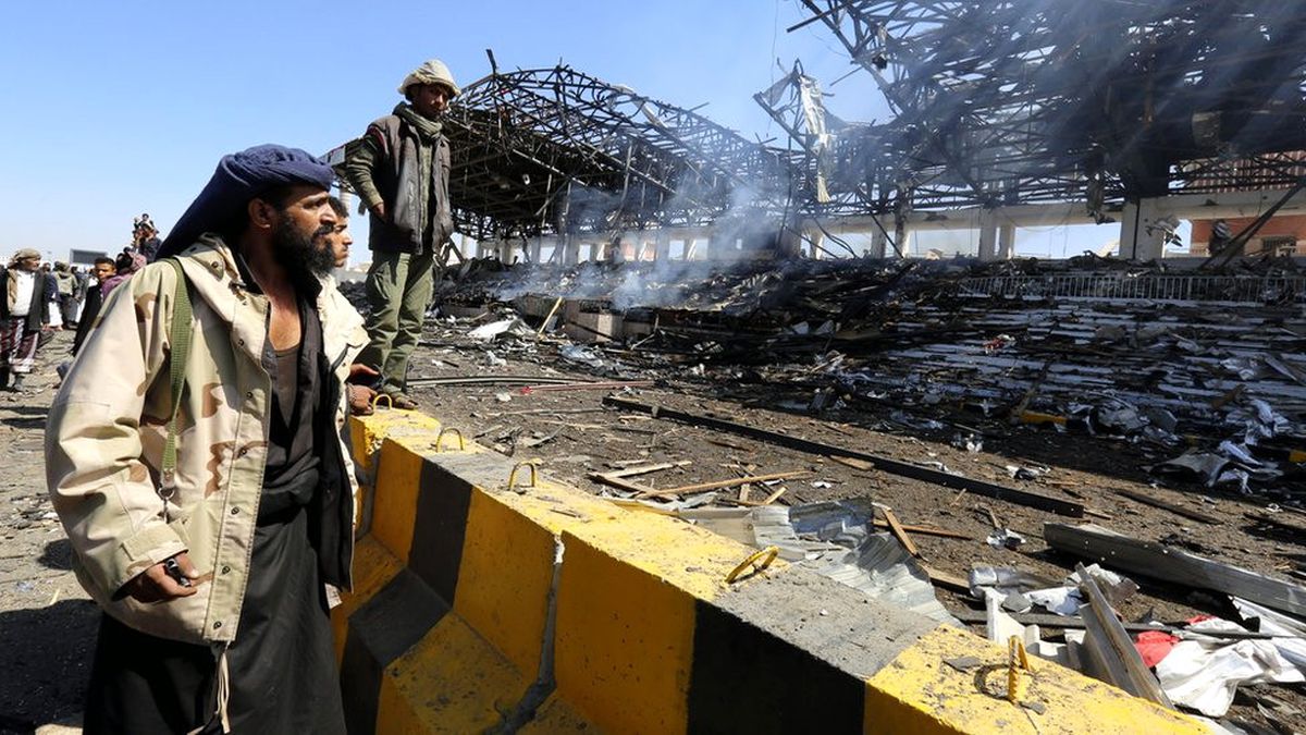 Suudi Arabistan\'dan Yemen\'e Abluka: Sınırlar Kapatıldı