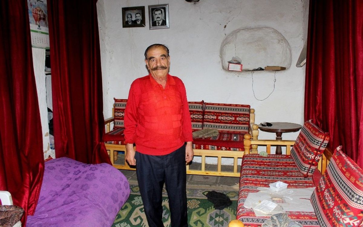 Yedi Dil Bilen Yörük, Bildiği Her Dilde Kısmet Arıyor