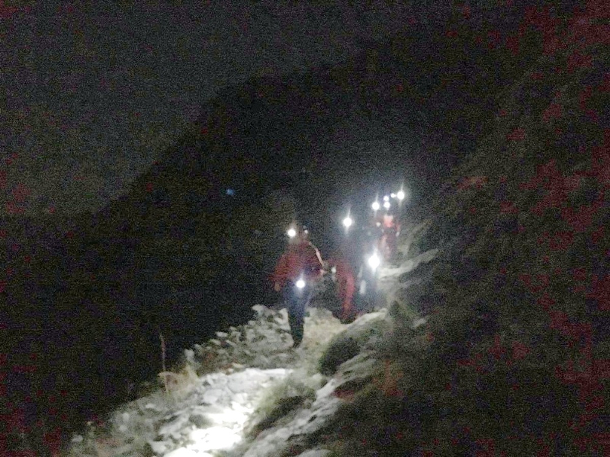 Yürüyüş Yaparken Kaybolan 5 Kişilik Aile Akut Tarafından Kurtarıldı