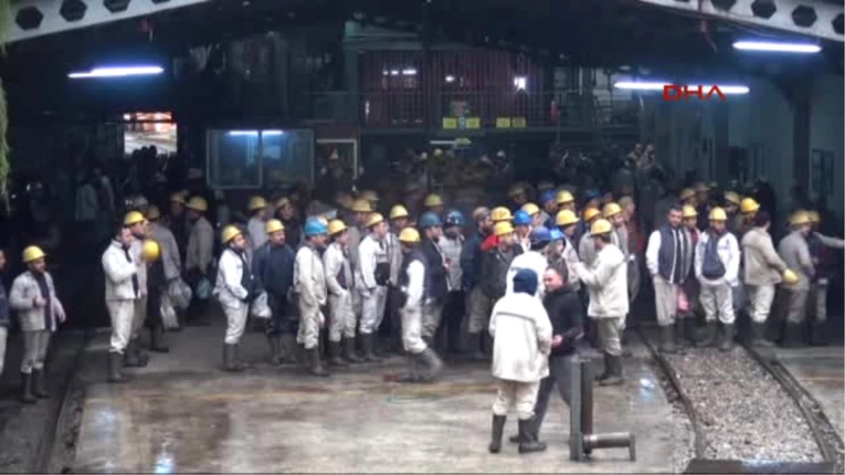 Zonguldak\'ta Maden İşçileri Ocaktan Çıkmama Eylemi Başlattı