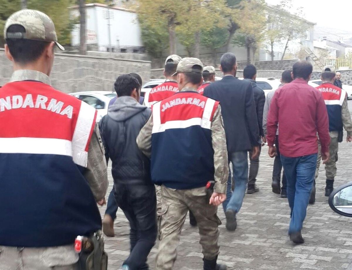 150 Kişiyi Dolandıran Sahte Hakim ve Polisler Tutuklandı