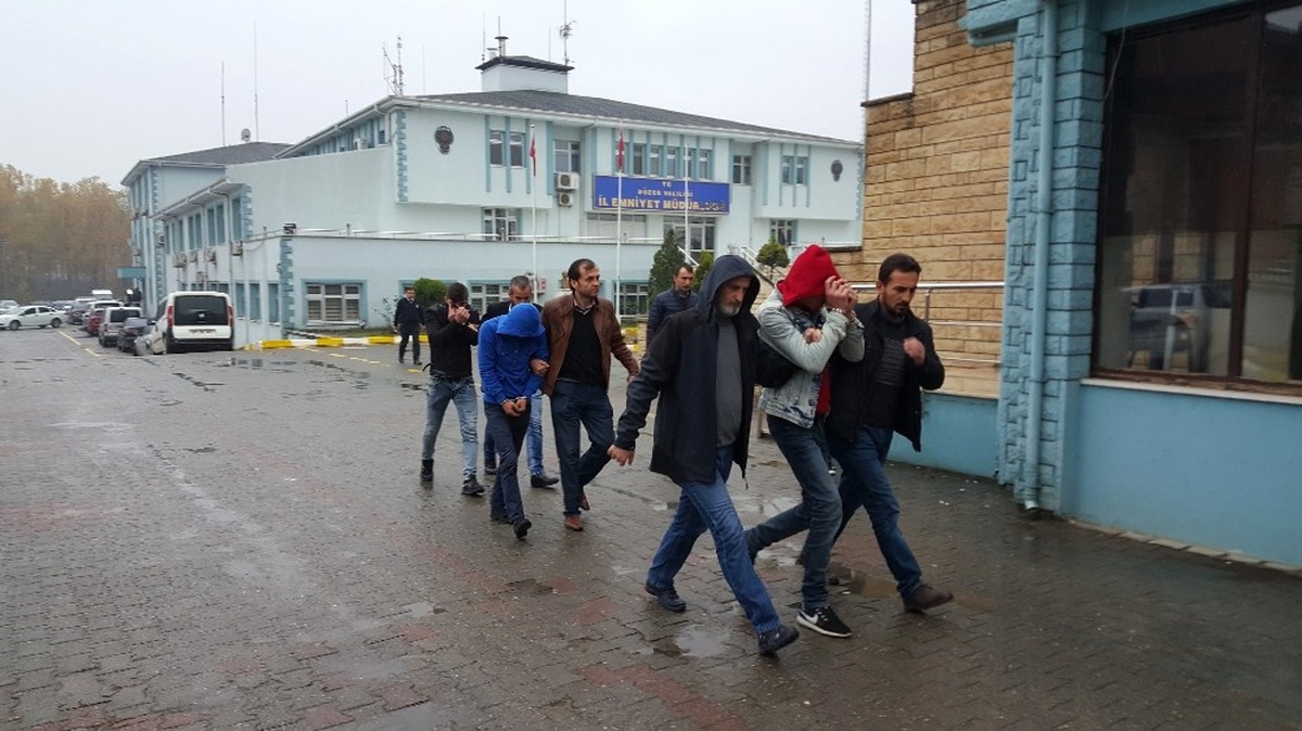 26 Ayrı Suçtan Aranan 5 Kişi Tutuklandı