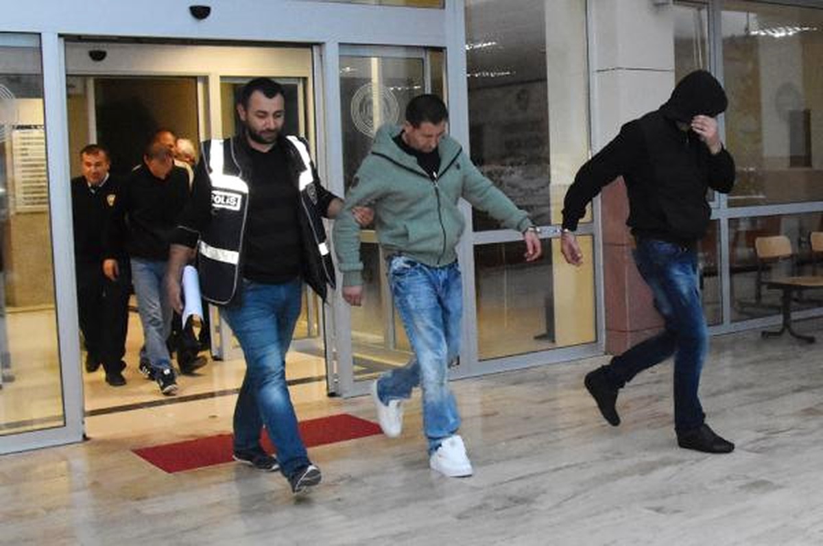 4 Ukraynalı, İnsan Kaçaklığından Tutuklandı