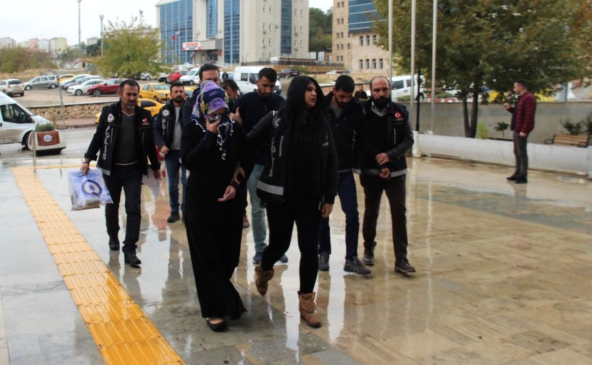 Aile Görünümlü Uyuşturucu Sevkiyatı
