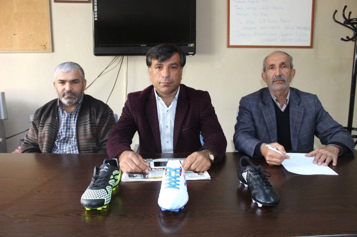 Amatör Spor Kulüpleri Kramponları Beğenmedi
