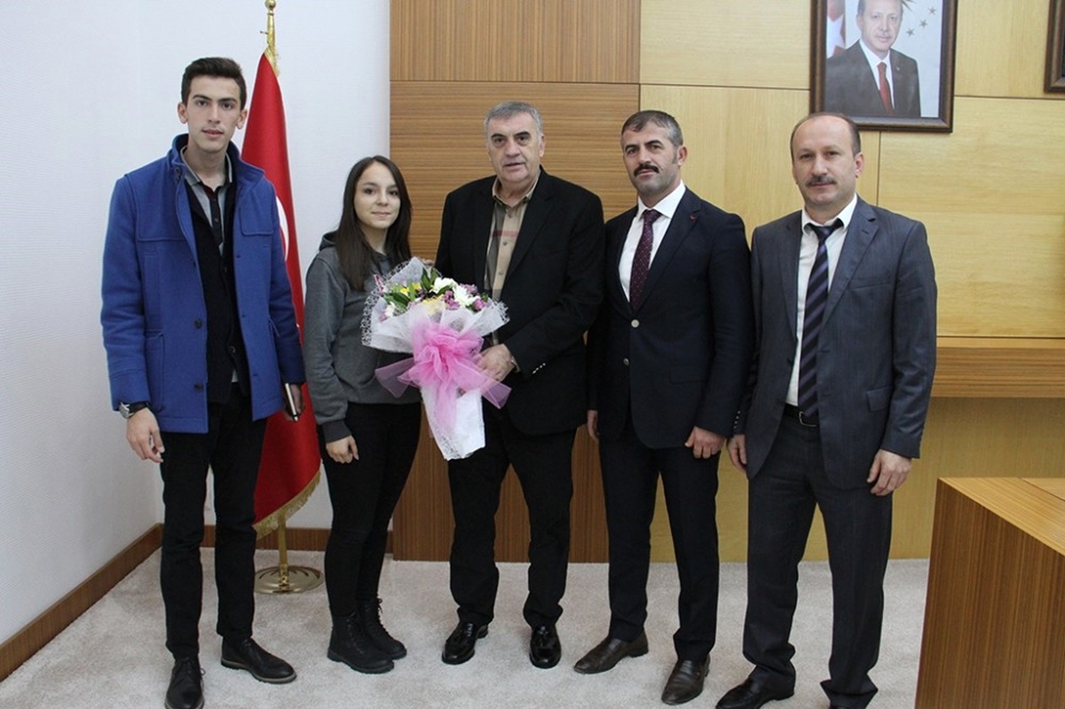 Atatürk Lisesi\'nden Başkan Toçoğlu\'na Ziyaret