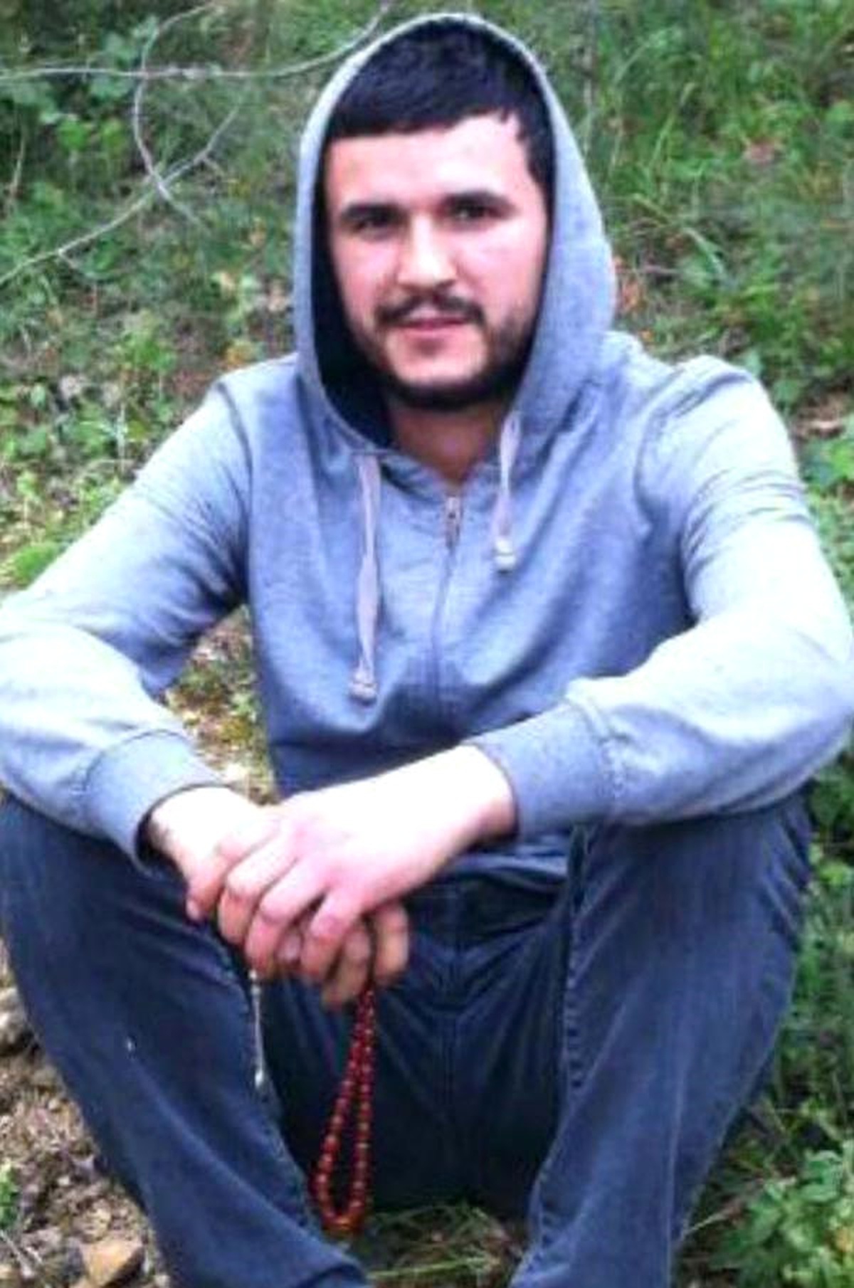 Bursa\'da Çalılık Alanda Boğazı Kesilmiş Erkek Cesedi Bulundu (2)