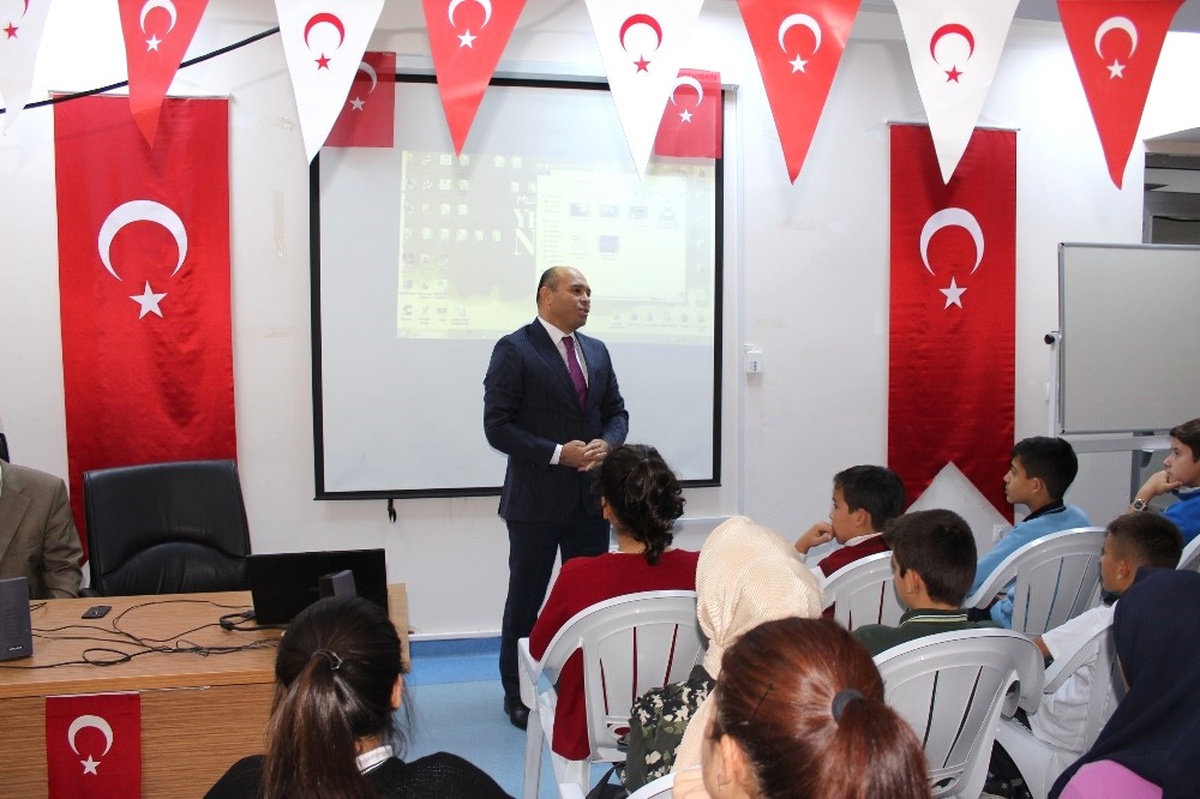 Demir: "Derdimiz Gençleri Sağlıklı, Sosyal Bireyler Haline Getirmek"