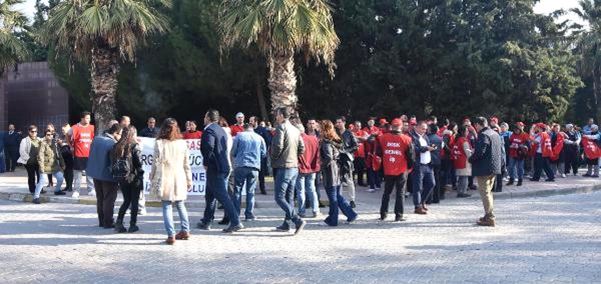 Ege Üniversitesi Taşeron İşçilerinden, İşten Çıkarmalara Tepki