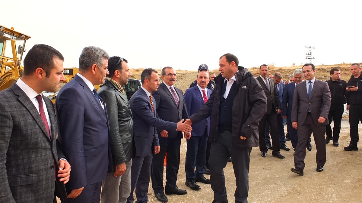 Elazığ Valisi Kaldırım\'ın Keban Ziyareti