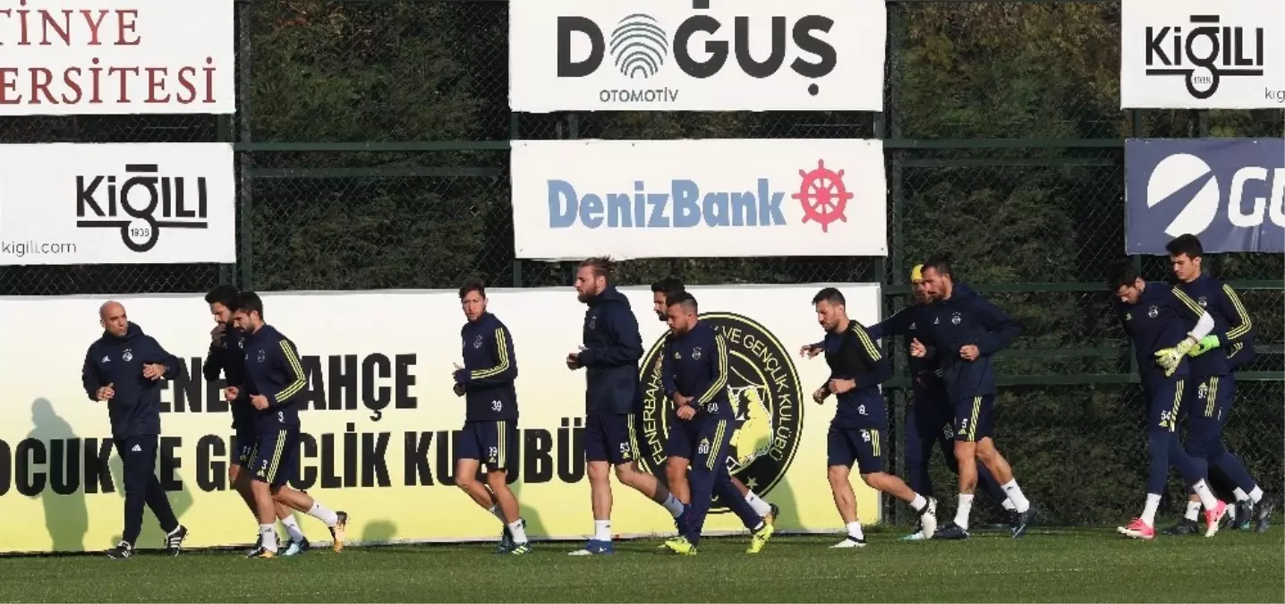 Fenerbahçe, Aykut Kocaman Yönetiminde Çalıştı