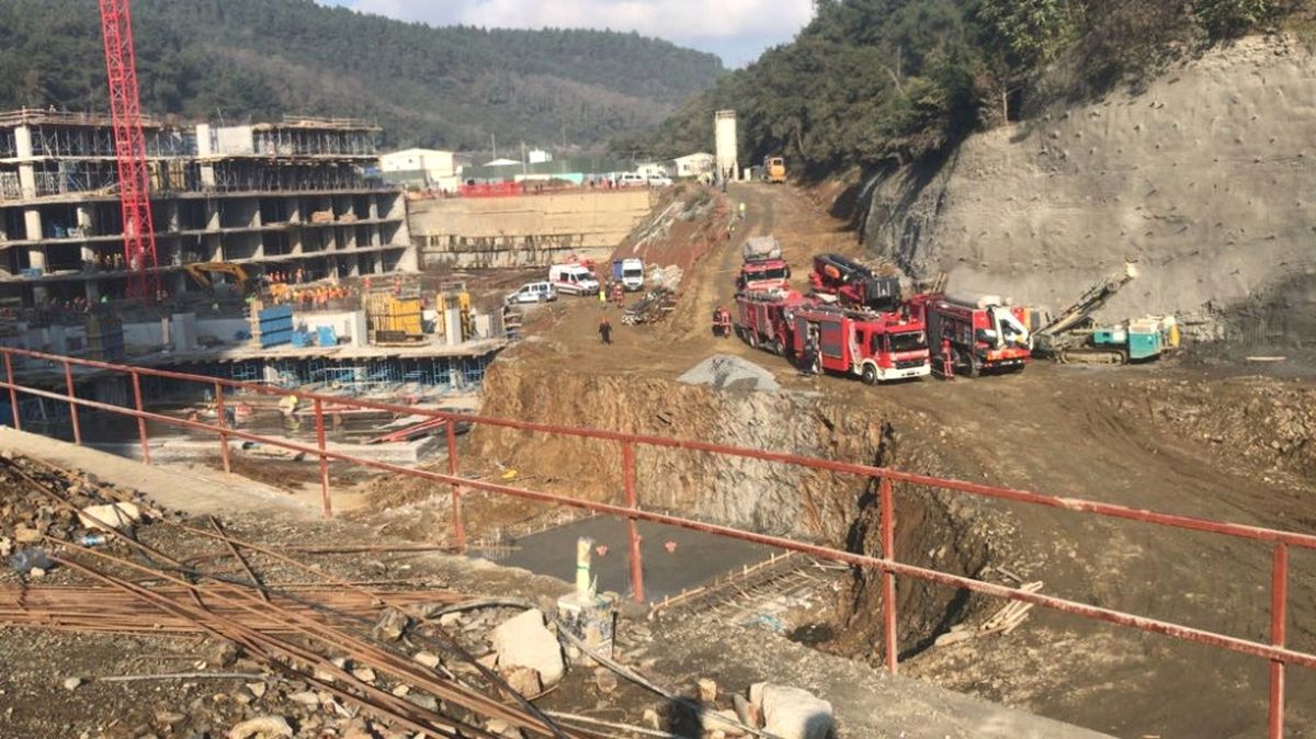 Göçük Altında Kalan İşçi Kurtarıldı