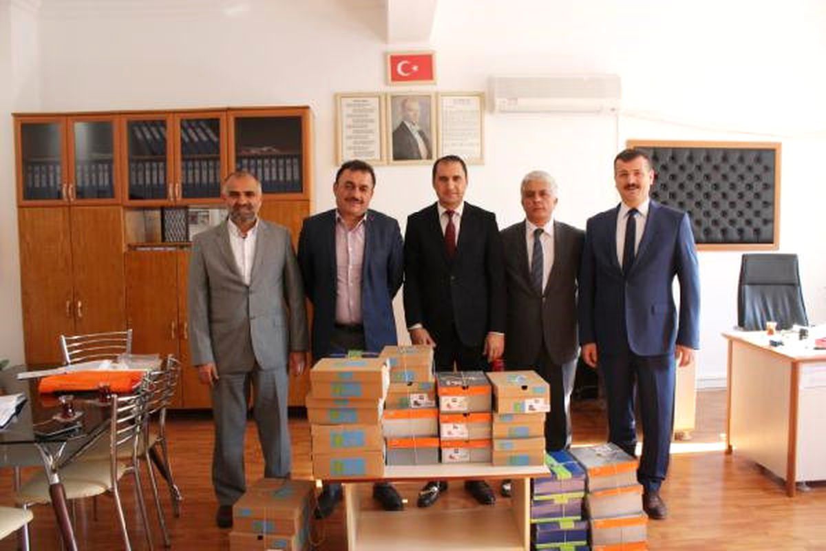 Hakaret ve Tehdit\' Şikayetinde, \'Öğrencilere Kıyafet\' Karşılığında Uzlaşma