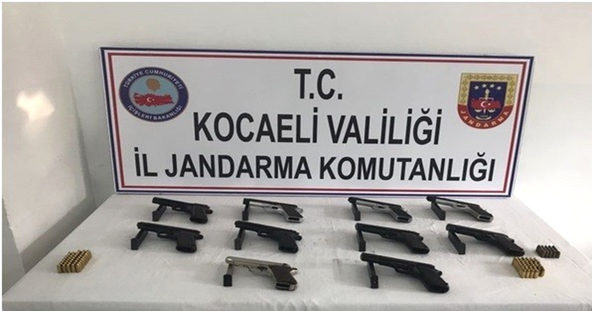 Kartepe\'de 10 Adet El Yapımı Tabanca Ele Geçirildi