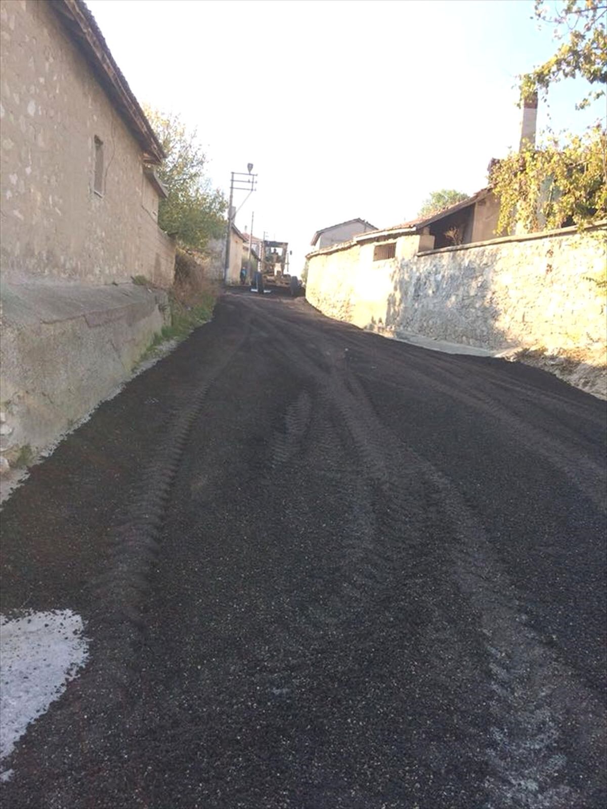 Kaynarca\'da Ara Sokaklar Asfaltlanıyor
